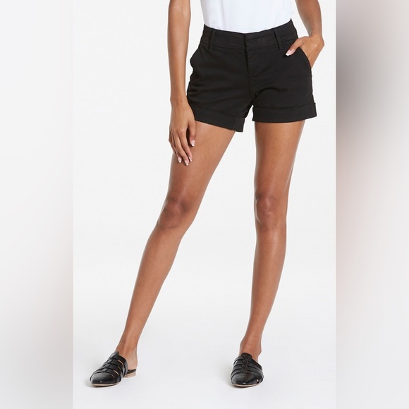 New York & Co. | Hampton 4-inch Short Black Plus Sizes Available. - Picture 1 of 5